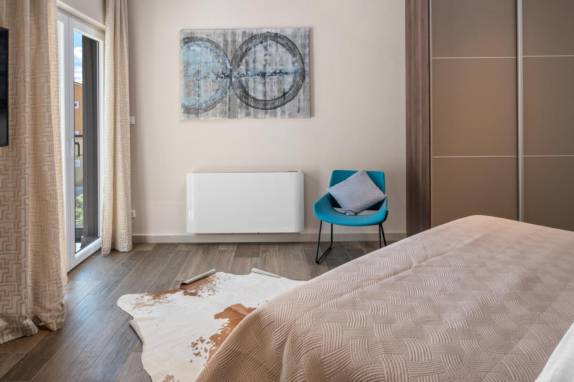 Villa Iponi Mimice Bagian luar foto